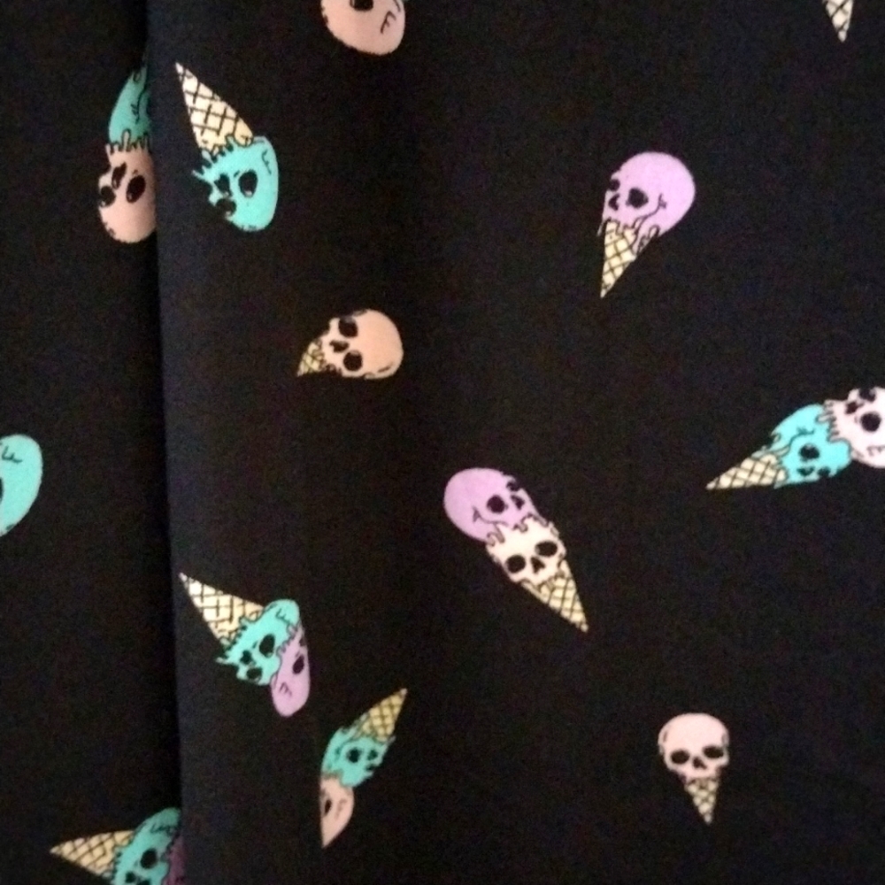 Torrid Goth Black Ice Cream Skulls Halloween Challis Trapeze Dress 3X 22… - Picture 5 of 5